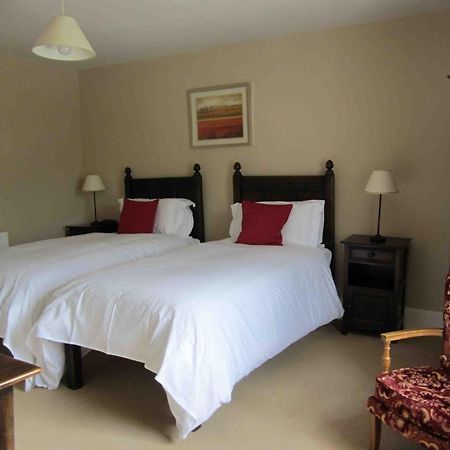 The Three Cocks Coaching Inn Glasbury Екстер'єр фото