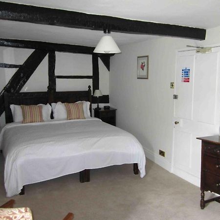 The Three Cocks Coaching Inn Glasbury Номер фото