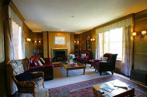 The Three Cocks Coaching Inn Glasbury Екстер'єр фото