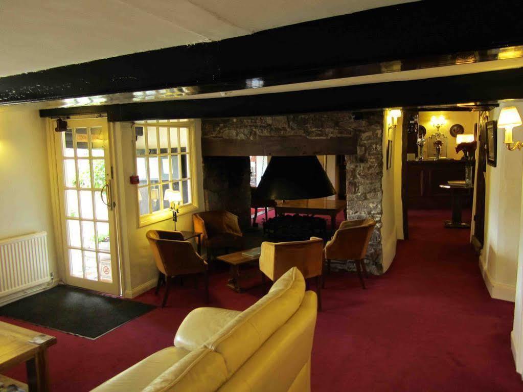 The Three Cocks Coaching Inn Glasbury Екстер'єр фото