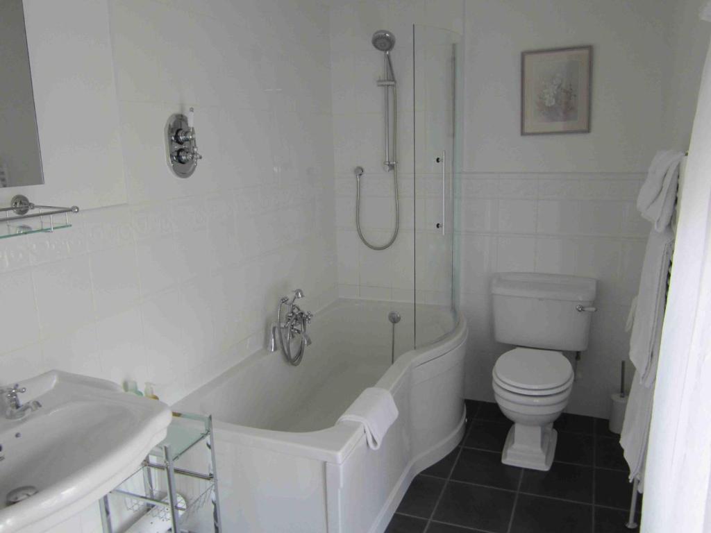 The Three Cocks Coaching Inn Glasbury Екстер'єр фото